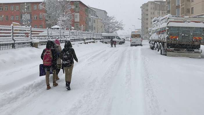 Valilik açıkladı! Bitlis’te okullar tatil edildi