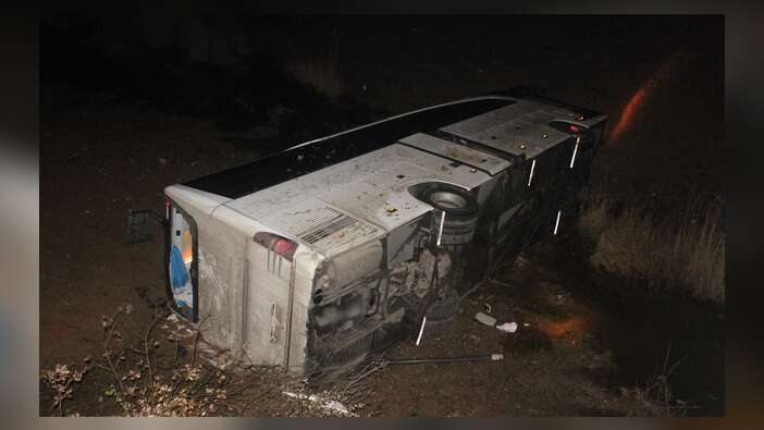 İran'da feci kaza: 13 ölü...