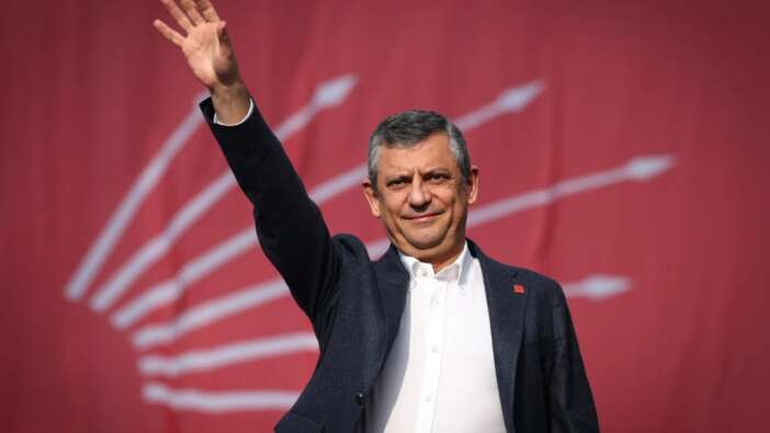 Özgür Özel hızını alamadı, fetva verdi! “Yılbaşı bileti kumar sayılmaz”
