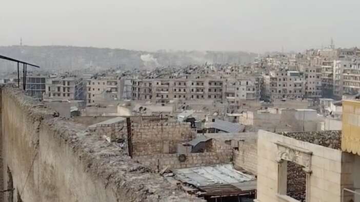 Suriye Ordusu YPG işgali altındaki Halep’in Eşrefiye bölgesine girdi sokak sokak çatışma başladı