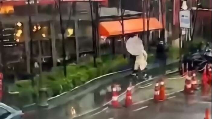 Fırtına değil vurdumduymazlık! İstanbul’un göbeğinde facia: Genç kadın tabelanın altında kaldı