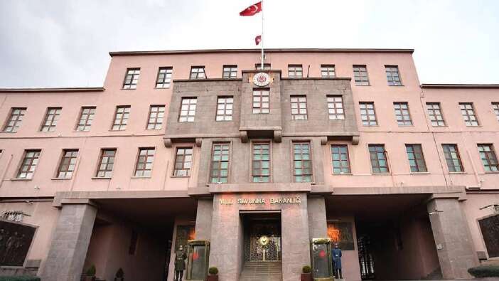 MSB’den sert uyarı! Sürüklenen mayınlar hedefte: Karadeniz’de kritik operasyon başladı