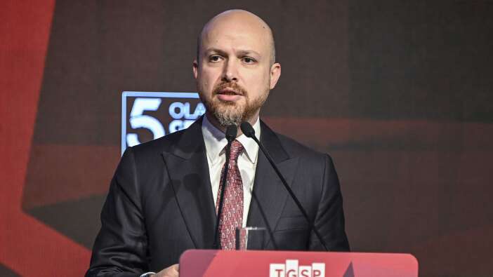 İlim Yayma Vakfı Mütevelli Heyeti Başkanı Bilal Erdoğan: Dindar olan insan iyidir fikrini yeniden güçlendirmemiz gerekiyor