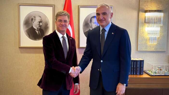 Tan Sağtürk’e yeni görev: Kültür ve sanat politikalarında bakan danışmanı oldu