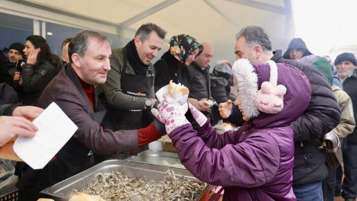 Sultanbeyli'de Karadeniz coşkusu! 2. Sultanbeyli hamsi festivali büyük bir coşkuyla gerçekleştirildi
