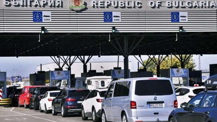 Bulgar gümrüğünden geçen Türk plakalı otobüste 152 bin Euro değerinde altın çıktı