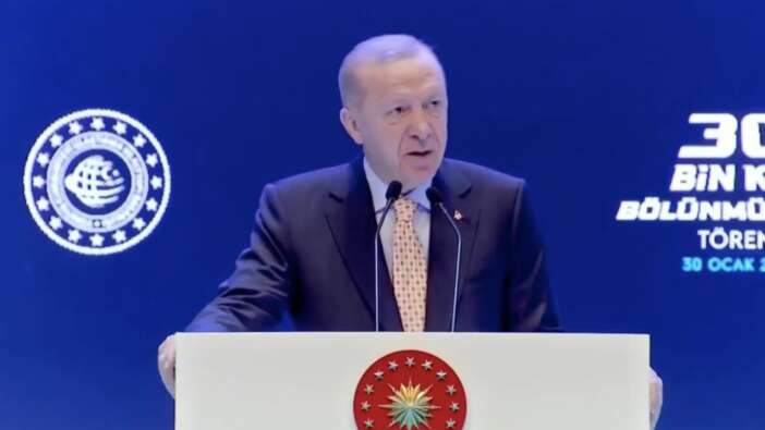 Cumhurbaşkanı Erdoğan'dan 30 bininci kilometrede muhalefete sert salvolar! "Para kuleleri ve baklava kutuları dışında icraatleri yok!"