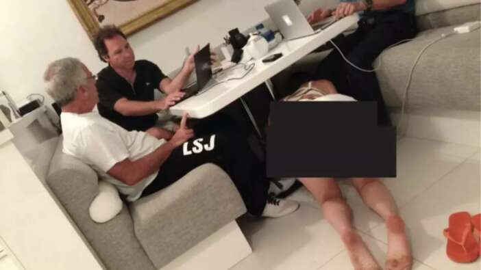 Epstein dosyasında yeni skandal! Dünyayı ayağa kaldıran kare: Masanın altındaki kadına ve duvardaki resme dikkat!