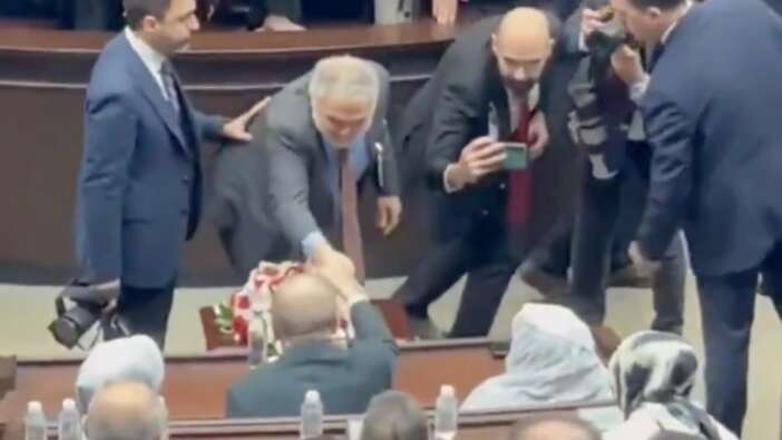 Ruşen burada, Reisinin yanında…. "Erdoğan'ın devri bitti" diyordu, selamlaşmak için bakın ne yaptı!