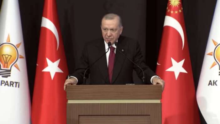 Cumhurbaşkanı Erdoğan'dan CHP'nin vandallığına tepki! "Bu gidişi durdurmaya sizin gücünüz yetmez Özgür! Meclis'e terör estirmeye mi geldiniz?"