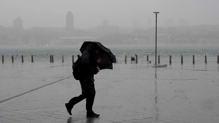 İstanbul için kuvvetli rüzgar ve fırtına uyarısı