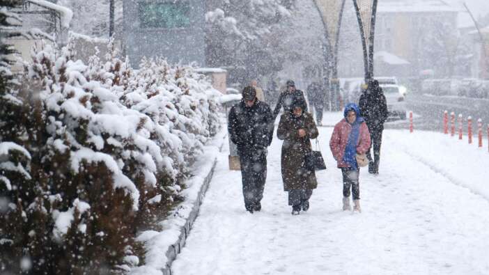 Soğuk hava dalgası geliyor! Birçok ilde kar bekleniyor: Tarih verildi