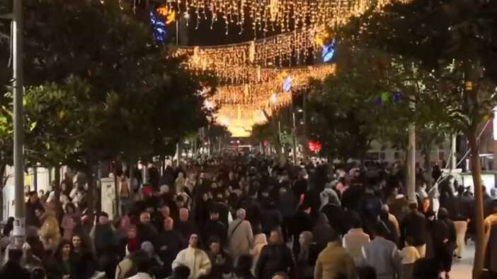 Ramazan Sokağı doldu taştı: Esenler'de İstiklal Caddesi'ni aratmayan görüntüler