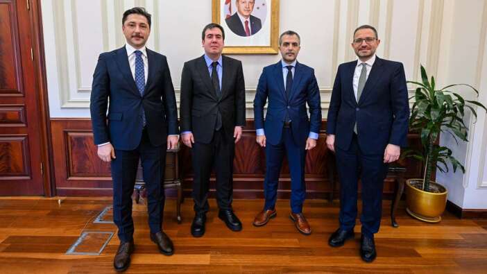 Yeni bakan yardımcıları göreve başladı: İlk fotoğraf geldi