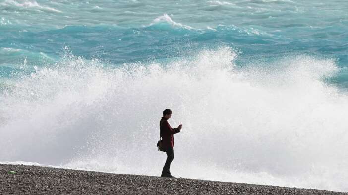 Meteoroloji uyardı: Denizlere fırtına uyarısı geldi