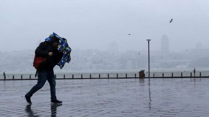 İstanbul bu geceye dikkat! Yağmur sonrası kar geliyor: Valilik uyardı