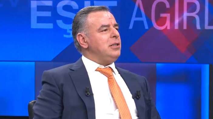 Ricaları kırmadı, bizzat seslendirdi: Barış Yarkadaş'tan canlı yayında "Kabe'de Hacılar" ilahisi