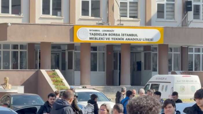 Çekmeköy'de öğrenci dehşeti! Öğretmenini ve arkadaşını bıçakladı
