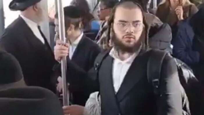 İstanbul Havalimanı'na gelen bir grup yahudi protesto edildi
