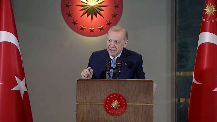 Gazeteci ve yazarlarla iftar programı... Cumhurbaşkanı Recep Tayyip Erdoğan'dan özgür, renkli, çoğulcu basın vurgusu: "Kalemini anti demokratik güç odaklarına kiralayan silahşörler geride kaldı"