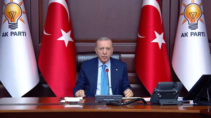 AK Parti teşkilat bayramlaşma programı... Cumhurbaşkanı Recep Tayyip Erdoğan'dan ana muhalefete "siyasi rant" tepkisi: "Kendi ikballeri dışında hiçbir şeyi umursamıyorlar"