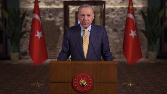 Cumhurbaşkanı Erdoğan'dan kritik bayram mesajı: Türkiyenin önü kesilemez! Hava sahası ihlallerine karşı kararlı tutum alıyoruz!