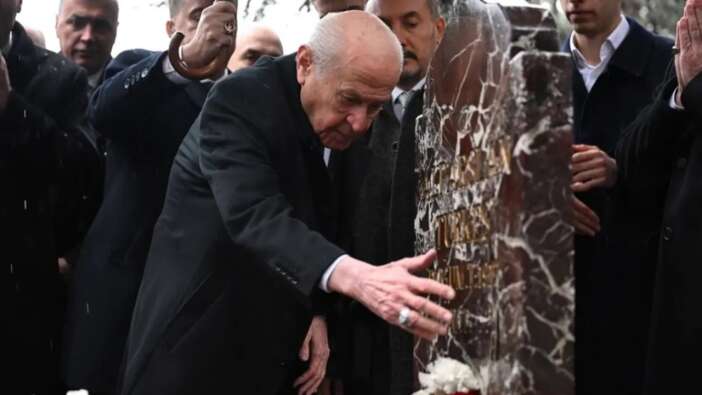Bahçeli'den Türkeş'in kabri başında kritik mesaj: Bayram sonrasını işaret etti...