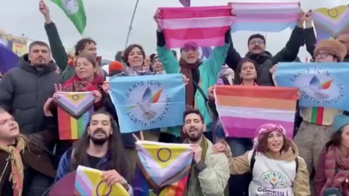 Yenikapı Nevruz gösterilerinde provokatif anlar! LGBT’li grubun sloganları sabırları taşırdı! "Ay, ayol, azadi"