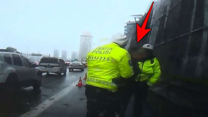 Bayram şekeri az daha canından ediyordu... Trafikte boğanıza şeker kaçtı, polisin Heimlich manevrası ile kurtuldu!