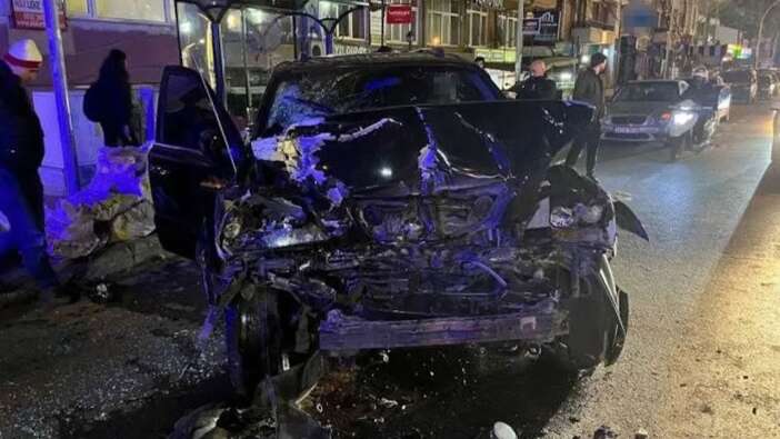 Kocaeli'de iki SUV tipi araç çarpıştı: Çok sayıda yaralı var