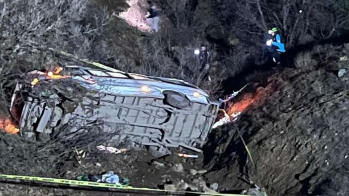 Feci kaza! İşçi servisi devrildi: 2 ölü, 10 yaralı