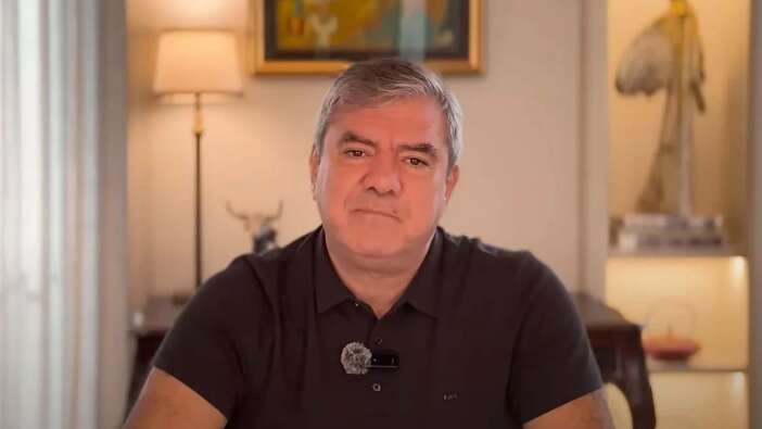 Muhalif gazeteci Yılmaz Özdil'den CHP'li siyasetçi ve gazetecilere salvolar: "Yarın Özgür Özel'in yanlış bir genel başkan olduğunu söyleyecekler"