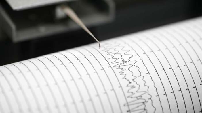 Japonya'da 6,9 büyüklüğünde deprem meydana geldi