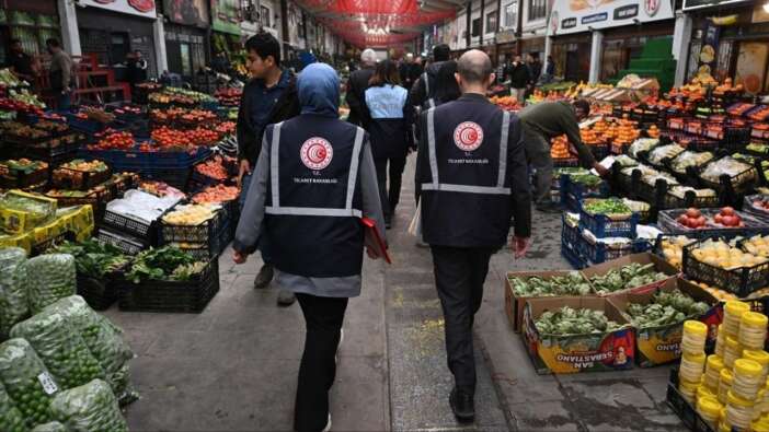 Kurban Bayramı öncesinde Ankara'da hal, otogar ve marketlerde fiyat denetimi yapıldı
