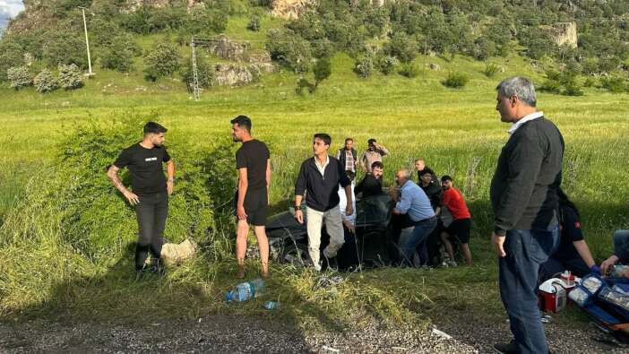 Feci kaza! İki otomobil çarpıştı: 3 ölü