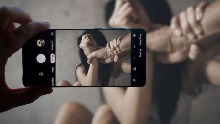 TikTok'ta kan donduran istismar: 11 yaşındaki kızının müstehcen görüntülerini paylaşan anne gözaltına alındı