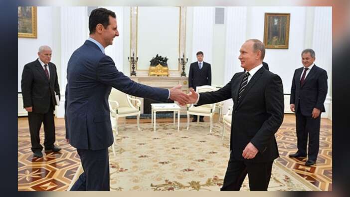 Beşar Esed, Rusya'da Putin ile görüştü!