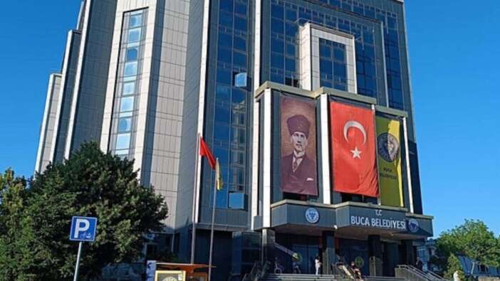 İzmir Buca Belediyesi'nde yatlar, katlar, atlar... Bu nasıl bir belediye? Personelinin bile 13 adet yarış atı var