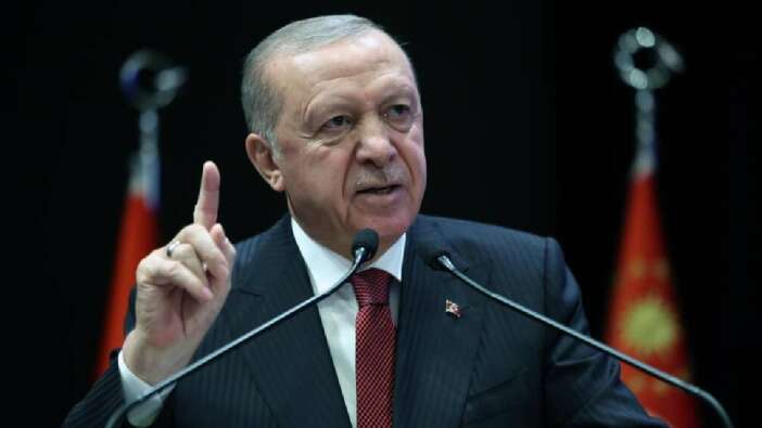 Son dakika: Cumhurbaşkanı Erdoğan'dan CHP'ye sert eleştiri: Ahkam kesmekten vazgeçin koltuk kapmaca oynayın