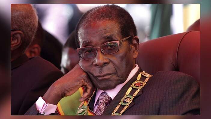Zimbabve eski başkanı Mugabe'ye yargılanmayacağı teminatı...