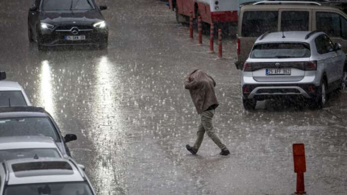 Meteoroloji duyurdu! 19 ilde sağanak var! Sel baskınlarına dikkat
