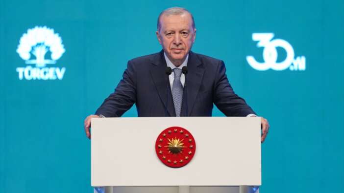 Cumhurbaşkanı Erdoğan: LGBT gibi sapkınlıklarla genç zihinler hedef alınıyor!
