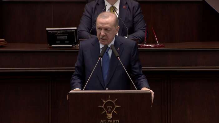 AK Parti'de büyük katılım günü: Nevşehir, Keçiören ve Keşan Belediye Başkanları AK Parti'ye geçti! Rozetlerini Erdoğan taktı