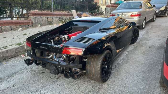Sanayide lüks otomobil skandalı: 15 milyonluk araçla cipe çarpıp kaçtı, 174 bin TL ceza yazıldı!