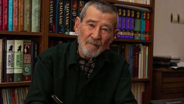 Entübe edilmişti: Ünlü şair ve yazar Ahmet Telli hayatını kaybetti! Ahmet Telli kimdir, neden öldü?