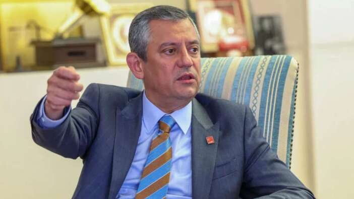 CHP bölündüğünü resmen ilan etti! Özgür Özel yeni parti için tarih verdi: İsim ve logo çalışmaları başladı!