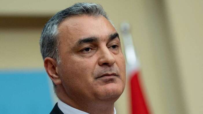 CHP Parti Sözcüsü Müslim Sarı'dan MYK sonrası sert açıklamalar: Parti imkanlarıyla yeni parti kuran isimlere tepki gösterdi