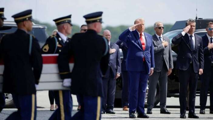 Size kim gelin dedi buralara! Trump Orta Doğu'da ölen askerlerin tabutlarını selamladı
