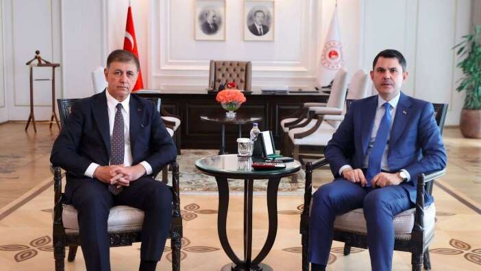 Bakan Murat Kurum, İzmir Büyükşehir Belediye Başkanı Cemil Tugay'ı kabul etti