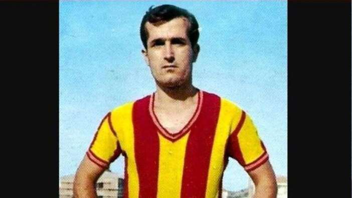 Gürsel Aksel kimdir?